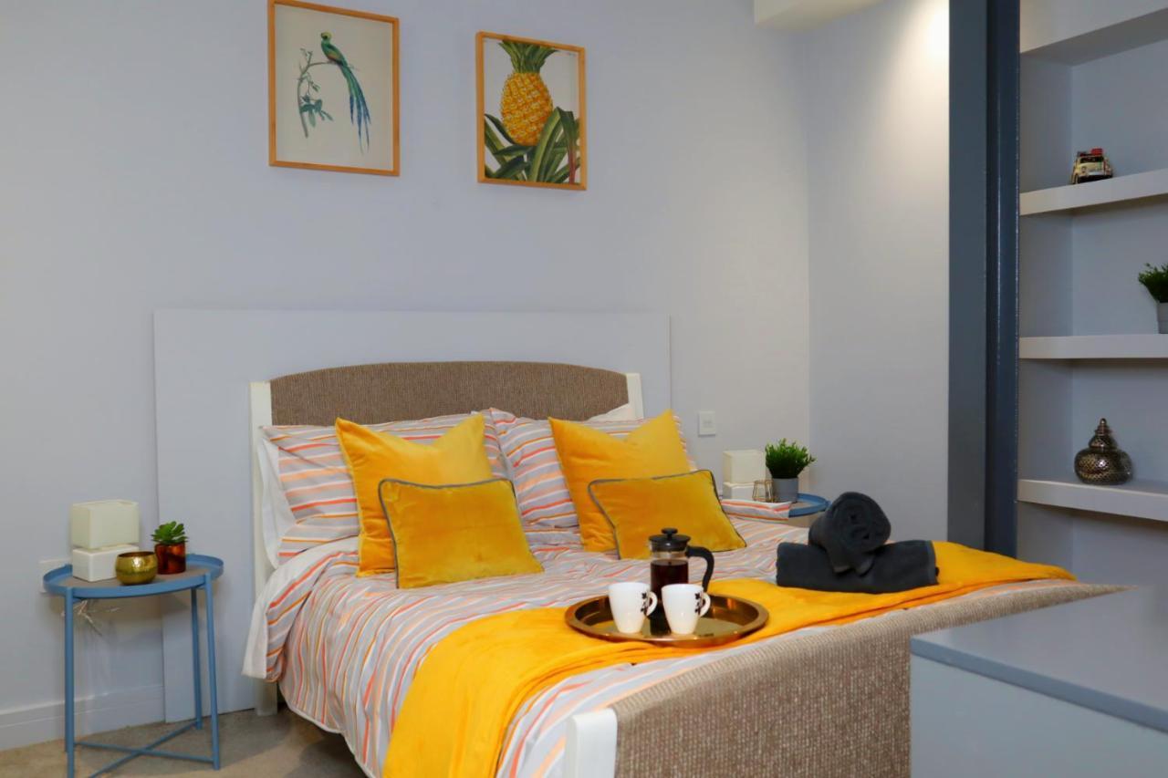 Trendy Urban Industrial Apartment - Great Location - Parking - Fast Wifi - Smart Tv - Beautiful 2 Double Bedroom Apartment Sleeps Up To 4! Bournemouth Zewnętrze zdjęcie