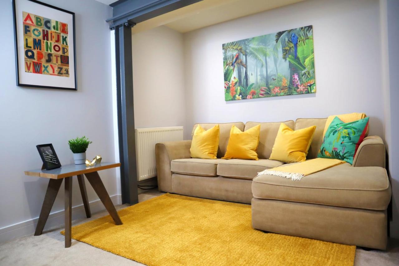 Trendy Urban Industrial Apartment - Great Location - Parking - Fast Wifi - Smart Tv - Beautiful 2 Double Bedroom Apartment Sleeps Up To 4! Bournemouth Zewnętrze zdjęcie